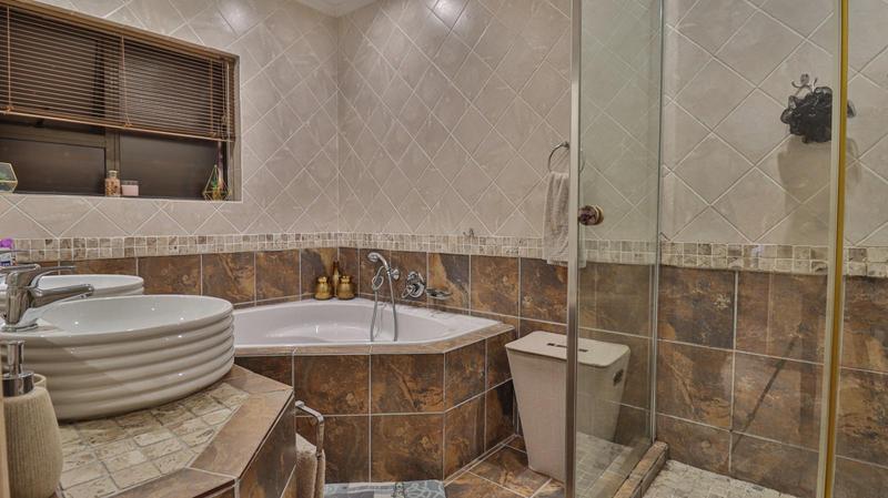 3 Bedroom Property for Sale in Mossel Bay Western Cape